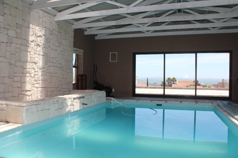 4 Bedroom Property for Sale in Myburgh Park Western Cape